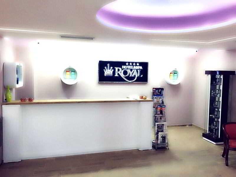 Hotel Royal Пристина Екстериор снимка