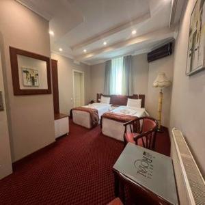 Hotel Royal Пристина Екстериор снимка